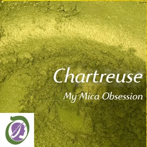 A dark yellow with green tones as a sample of Chartreuse Mica