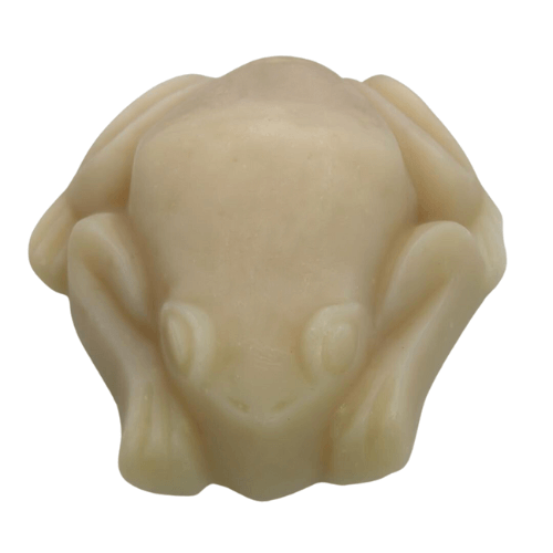 White frog soap to show Drakkar Noir fragrance oil does not discolour soap