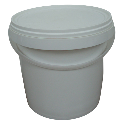 5 litre white bucket with plastic handle