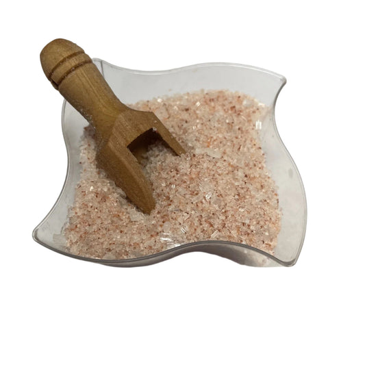 Fine pink salt blend in a dish