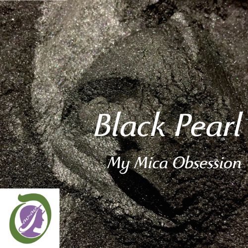 Shimmery black sample of Black Pearl Mica MMO