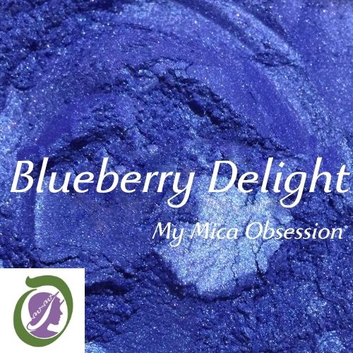 Red blue colour sample depicting Blueberry Delight Mica