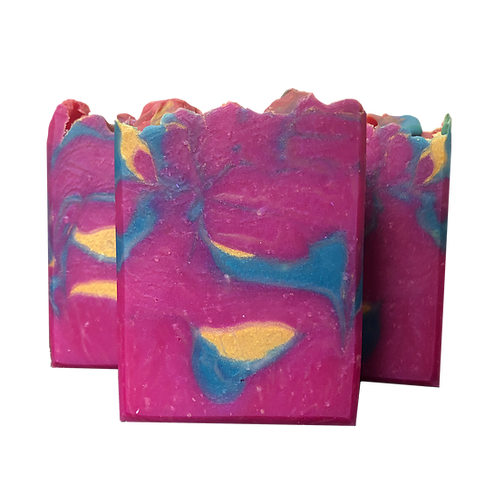 Soap coloured with bubblegum bliss mica MMO