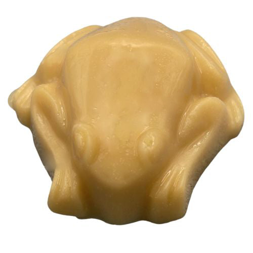 Frog shaped soap showing discolouration when using Mulberry Muffin Fragrance Oil (light brown)