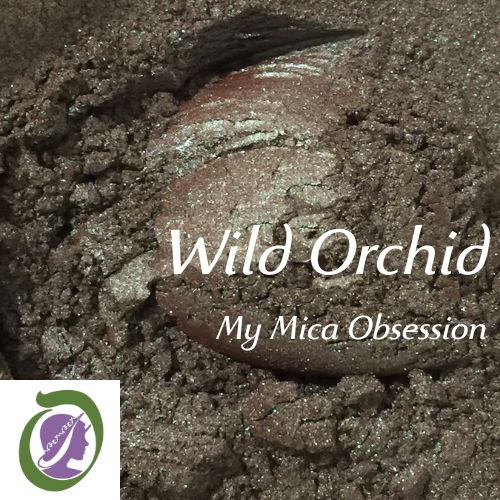 Creamy mid brown sample of Wild Orchid Mica MMO