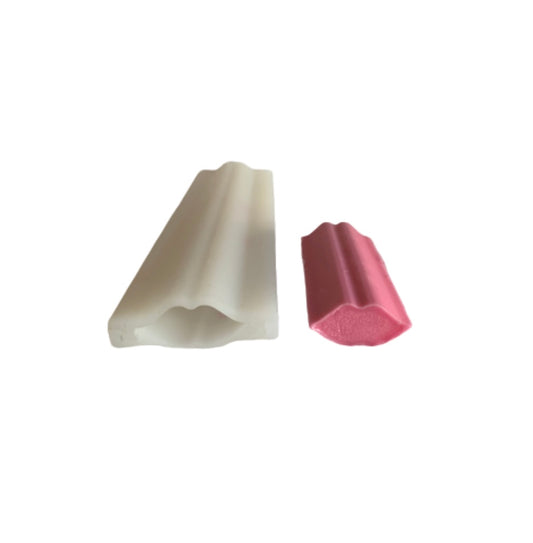 Lips Embed Column Mould